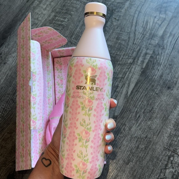 LSF Stanley 🎀 - Picture 8 of 8